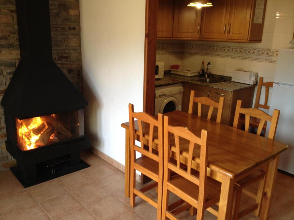Apartaments Fontalba كيرالبس الغرفة الصورة